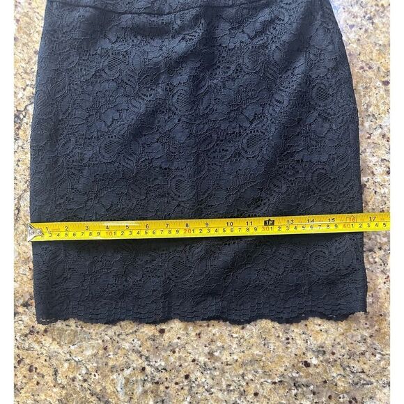 Banana Republic Black Lace Crochet Mini Pencil Skirt Size 00P Petite Whimsigoth - Picture 13 of 16
